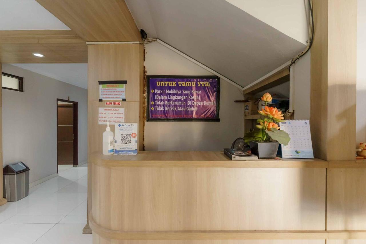 Hotel Koolkost Syariah At Taman Simprug Cikarang Bekasi Esterno foto