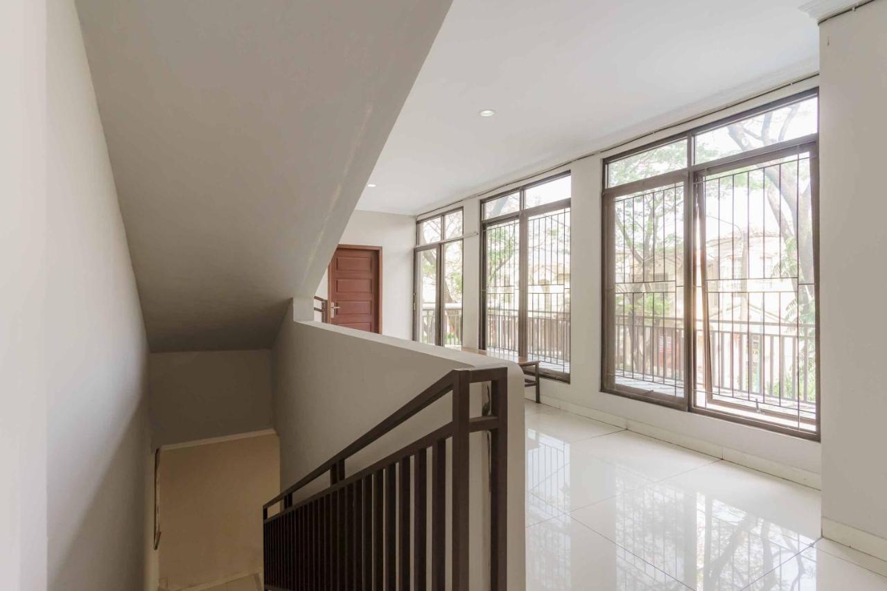 Hotel Koolkost Syariah At Taman Simprug Cikarang Bekasi Esterno foto