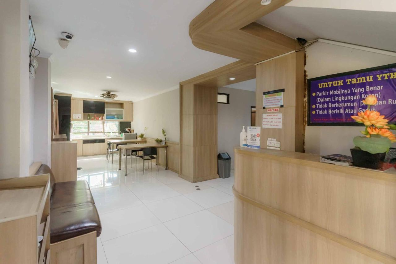 Hotel Koolkost Syariah At Taman Simprug Cikarang Bekasi Esterno foto