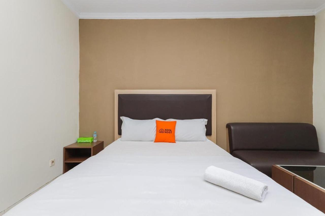 Hotel Koolkost Syariah At Taman Simprug Cikarang Bekasi Esterno foto